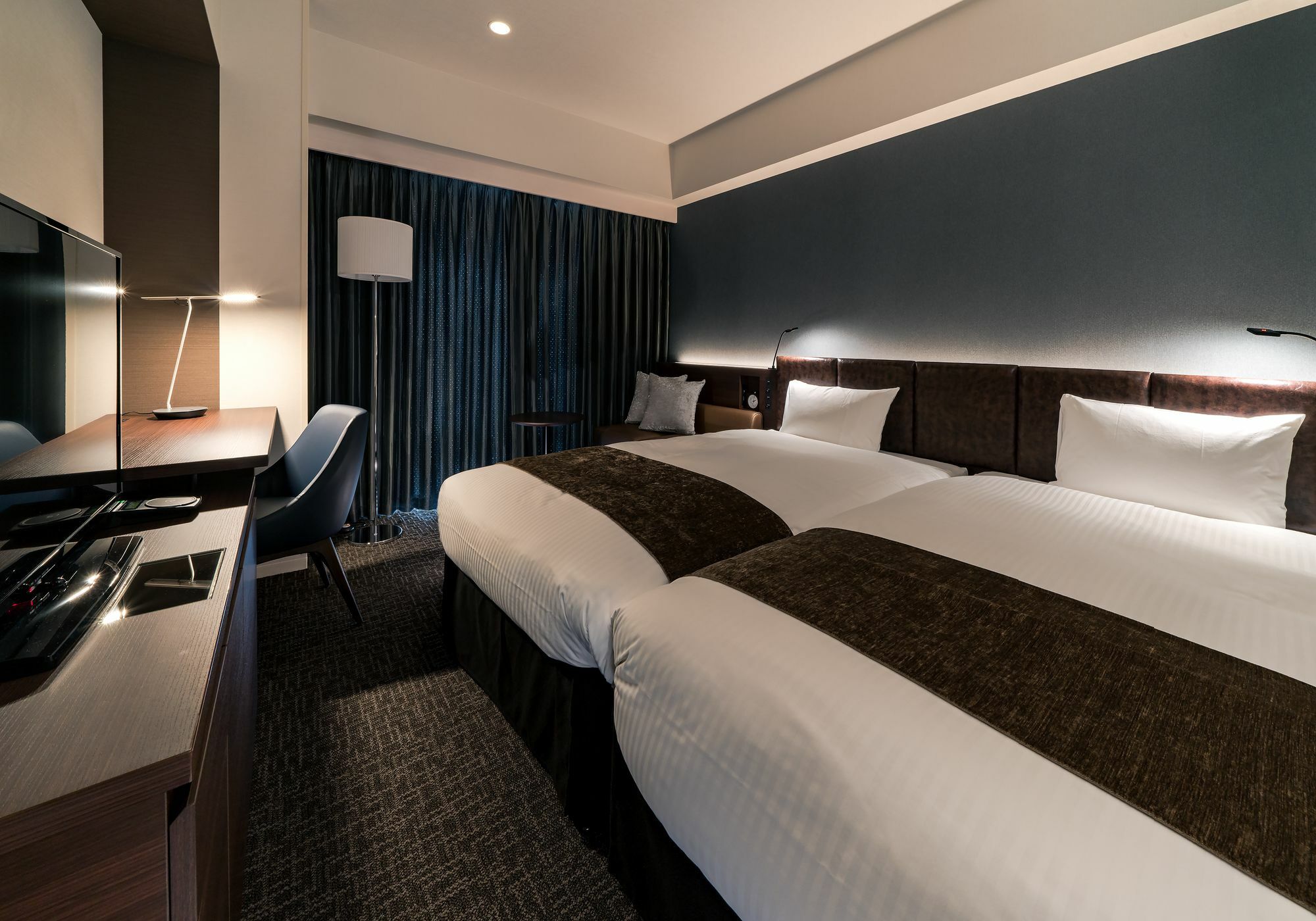 Daiwa Roynet Hotel Chiba-Chuo Esterno foto